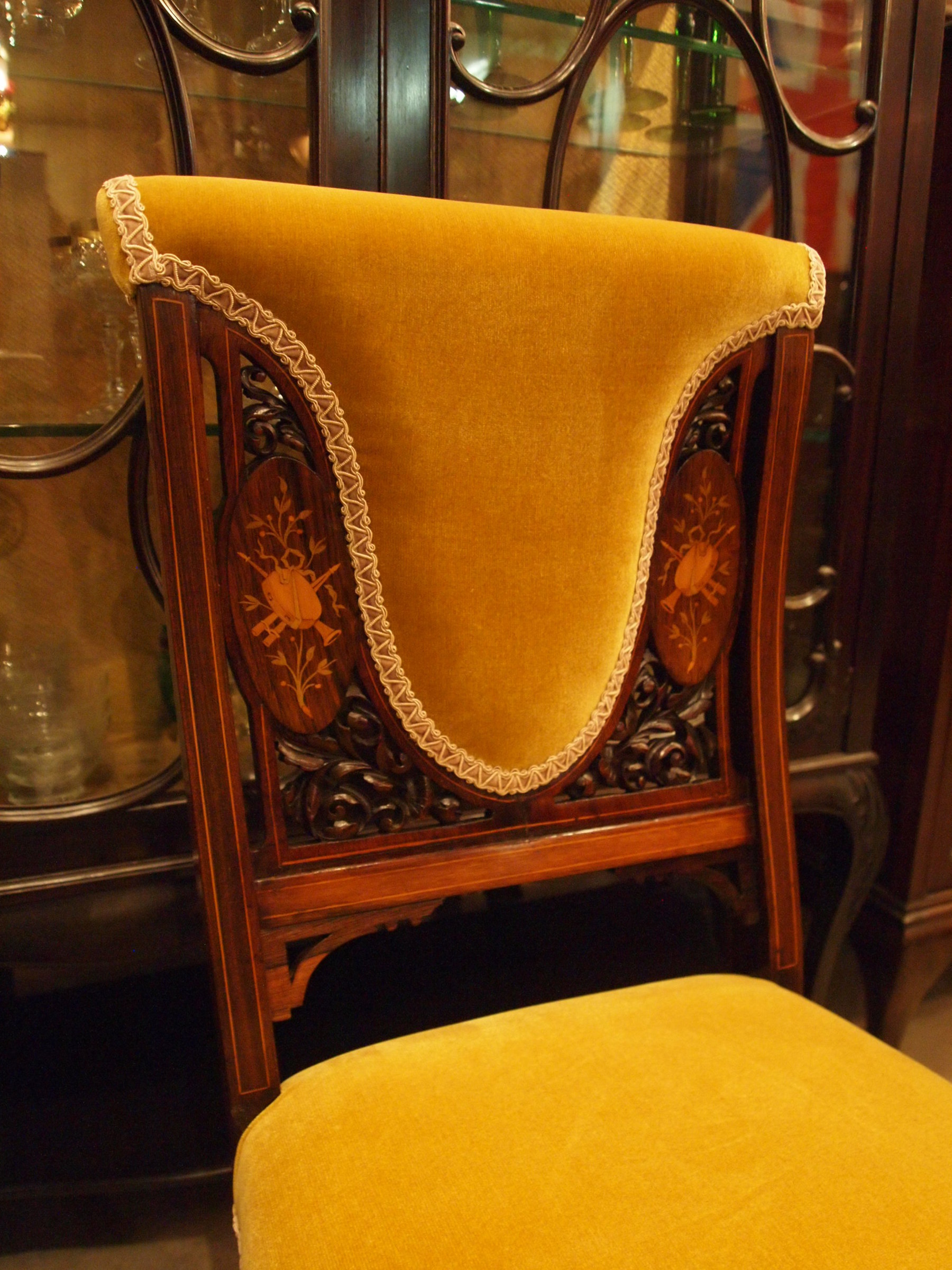 chair300921a_03.JPG