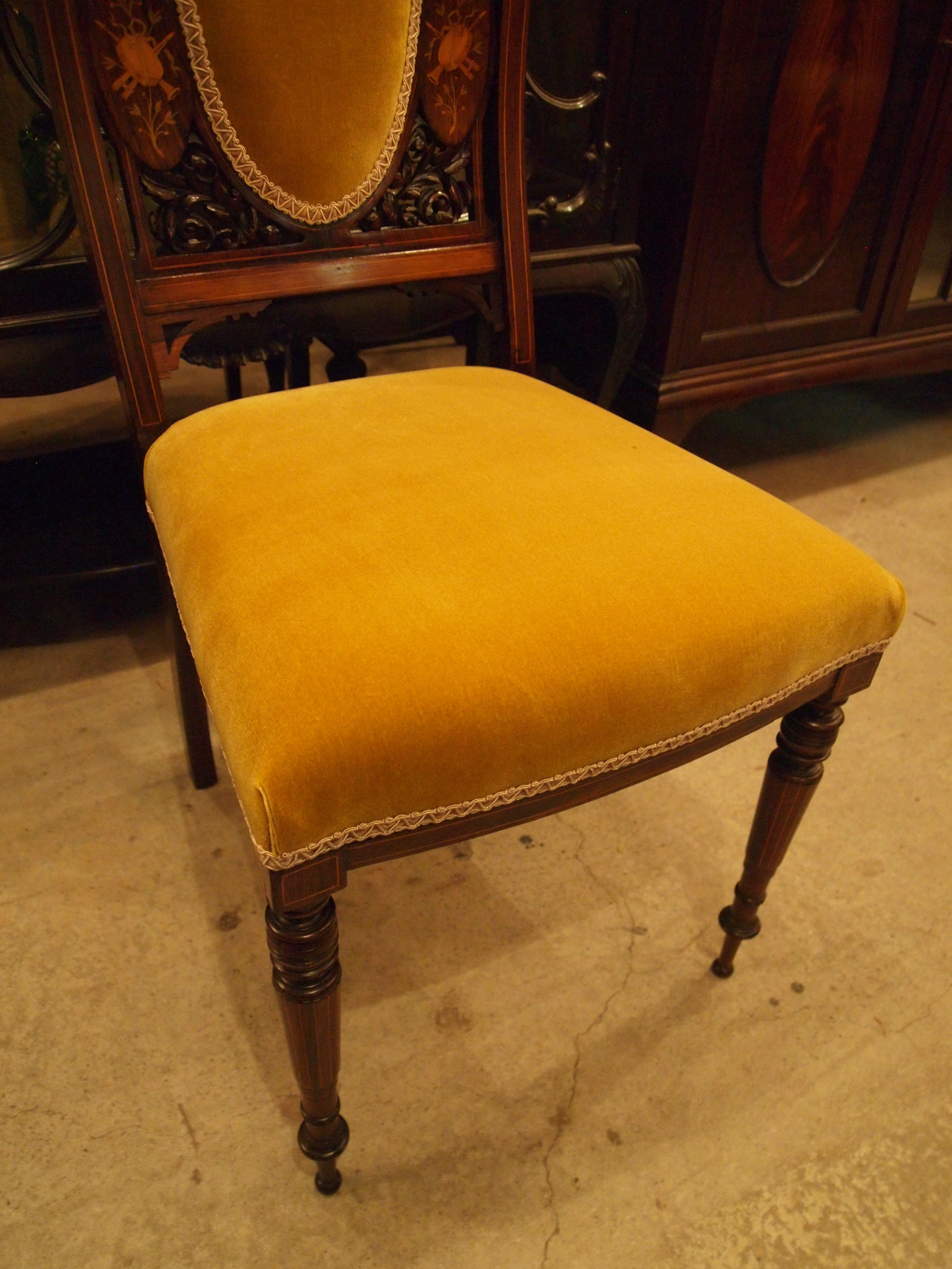 chair300921a_07.JPG