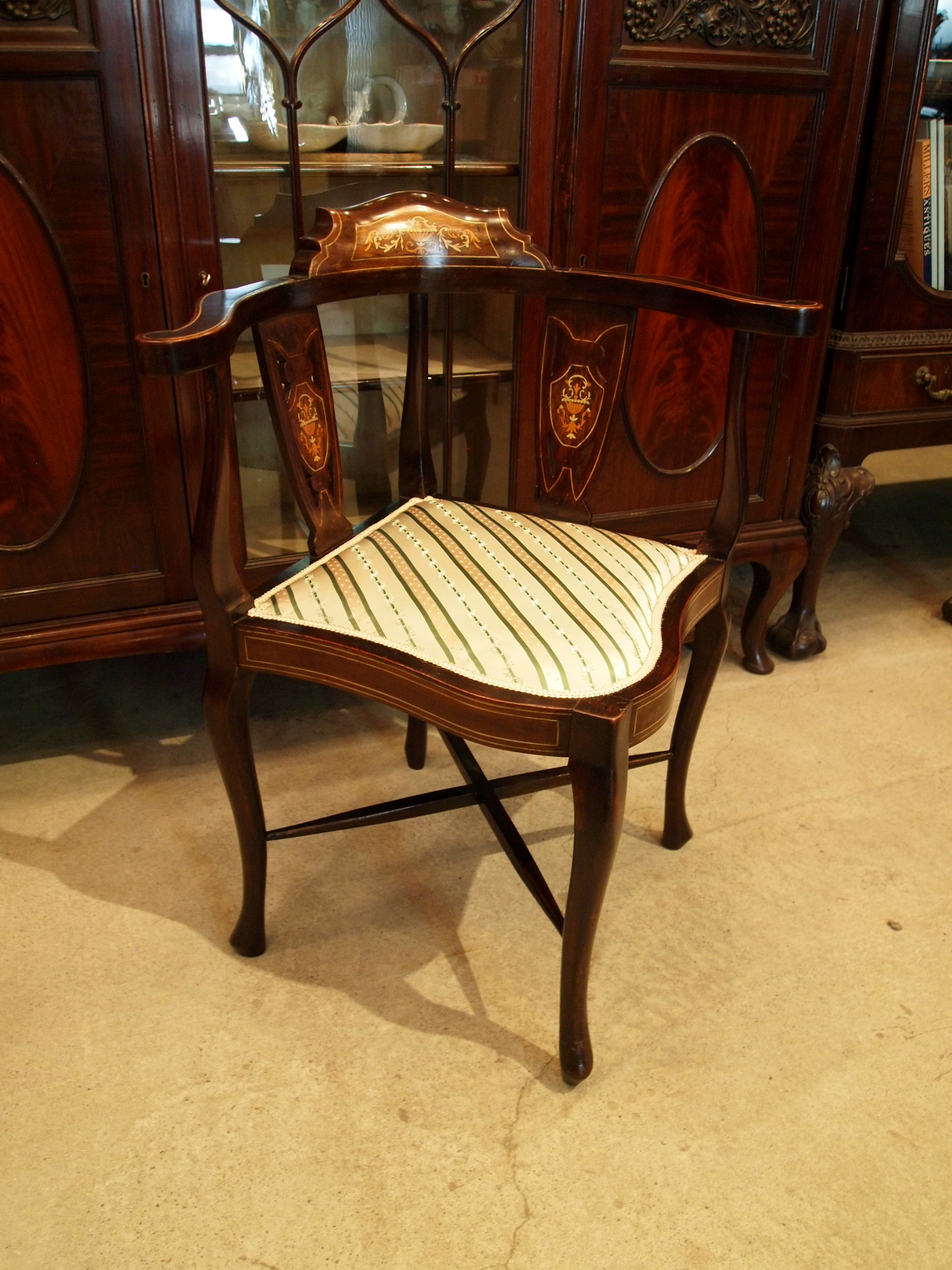 chair301026_04.JPG