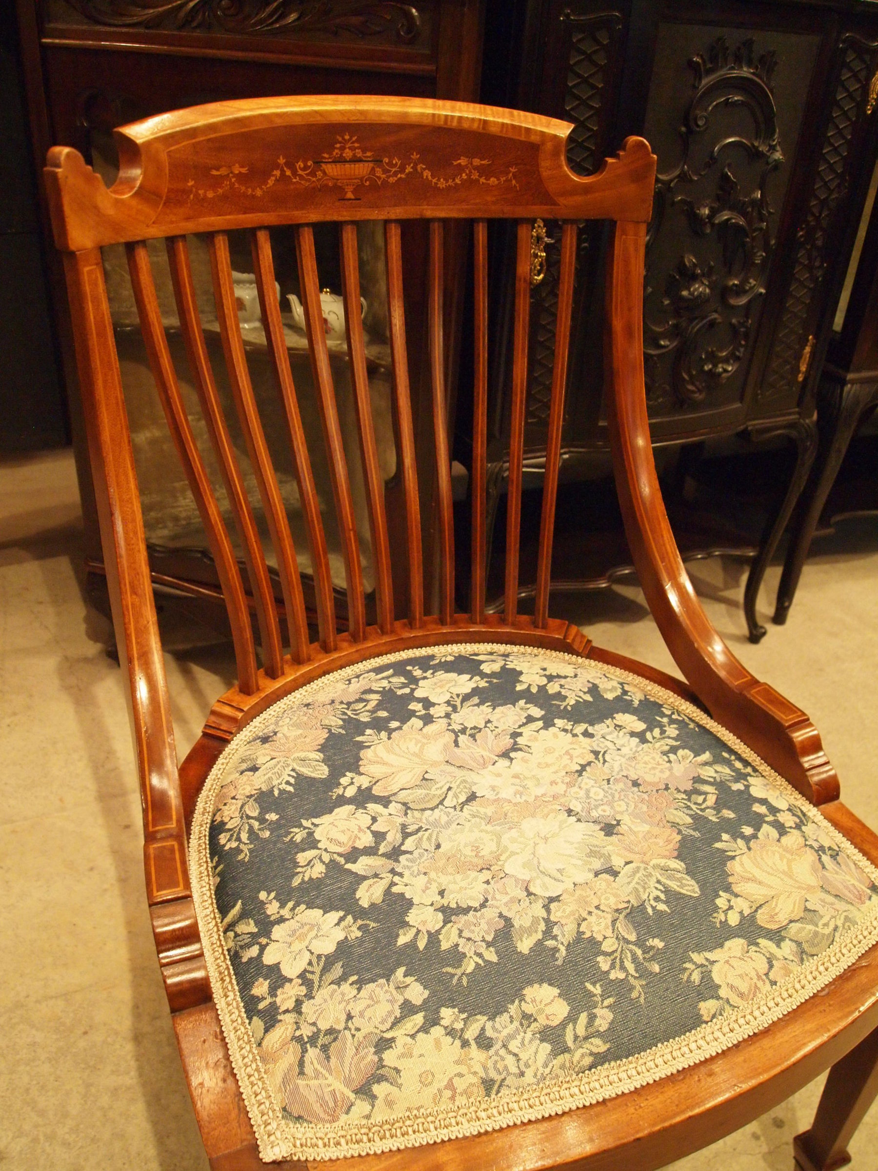 chair301118_02.JPG