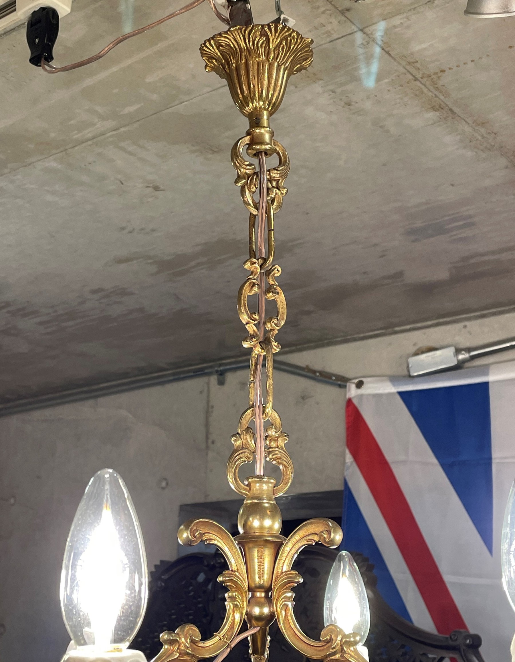 chandelier211211a_02.JPG