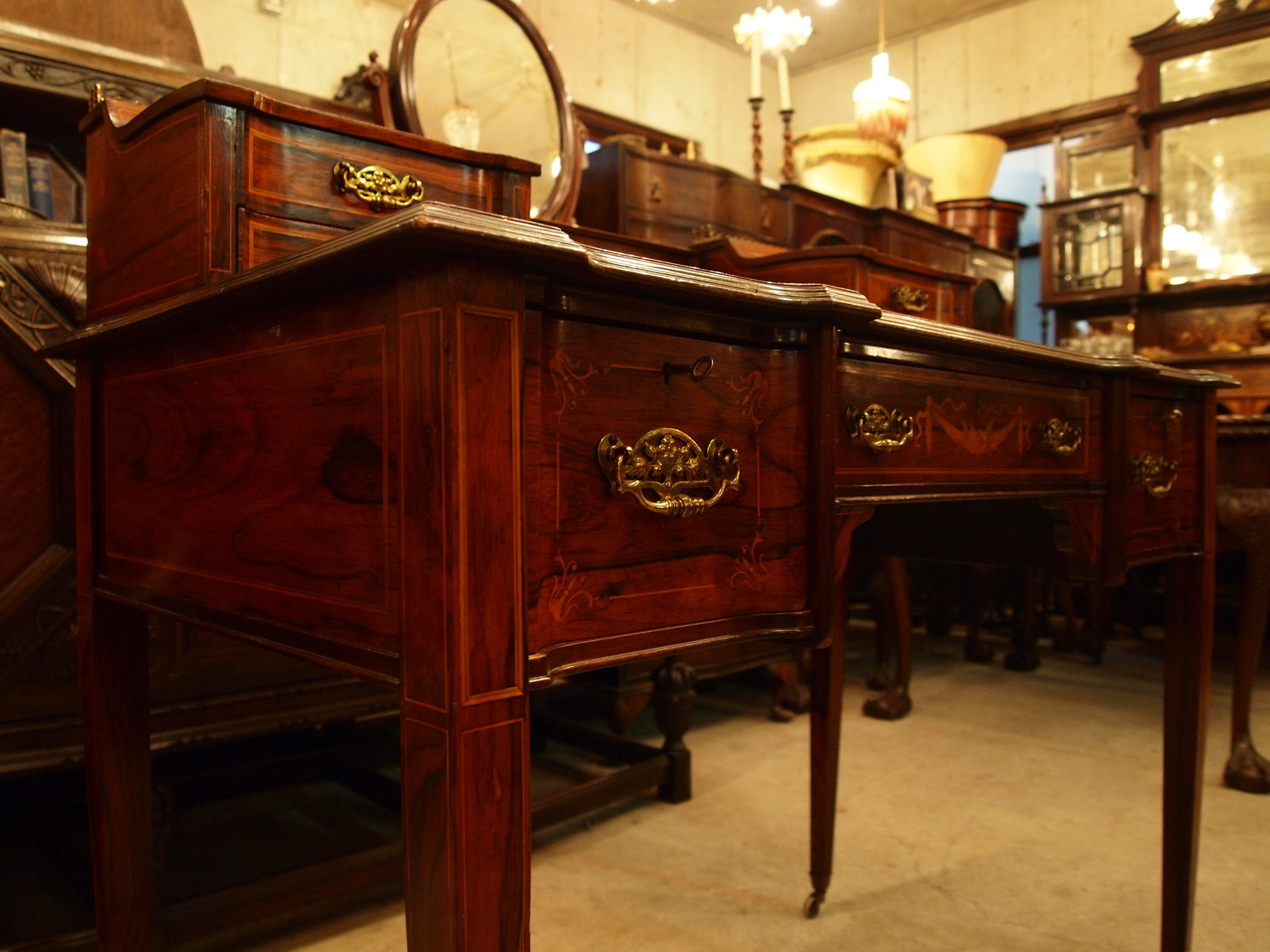 desk290122_12.JPG