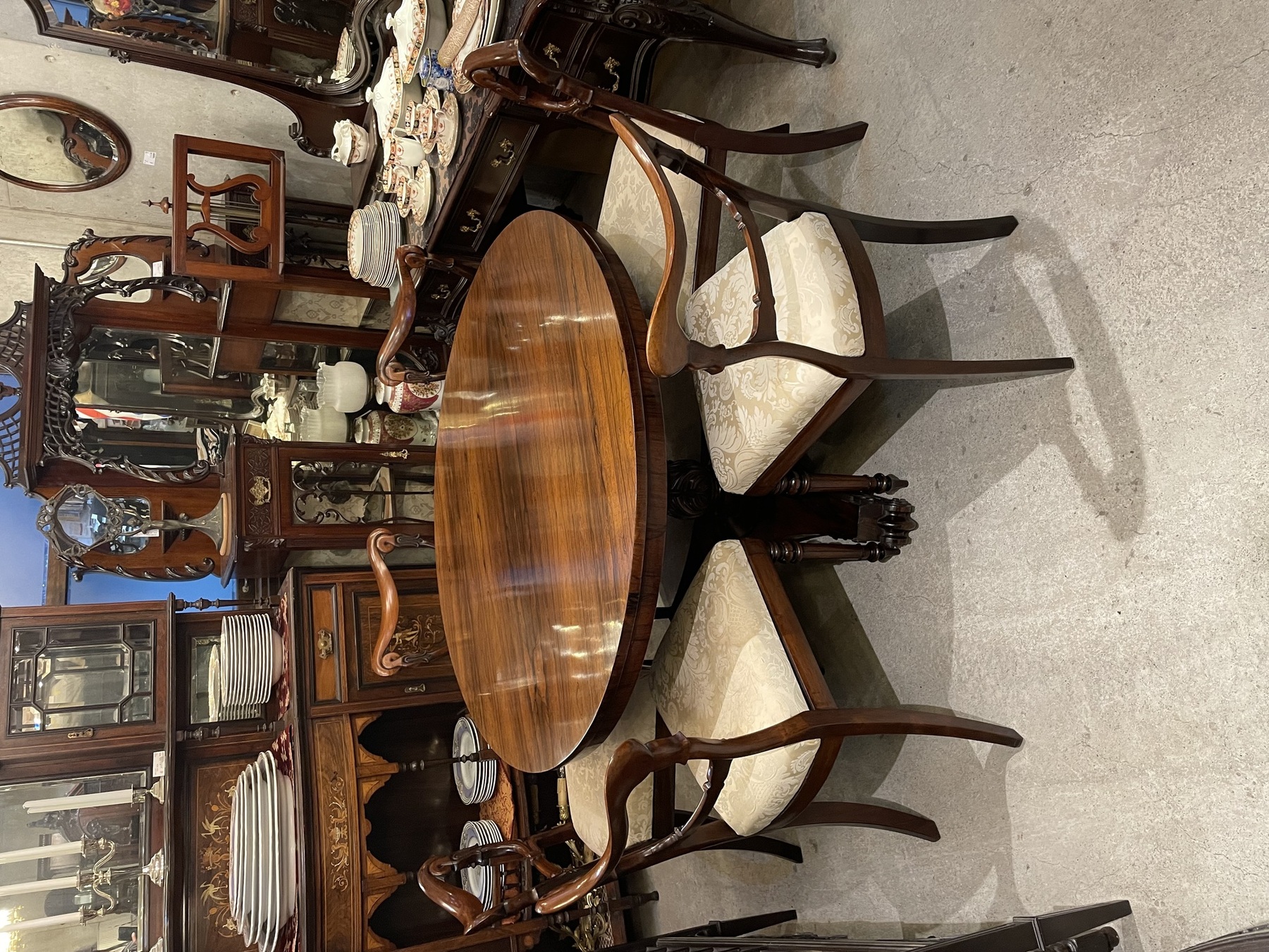 dining250928_01.JPG