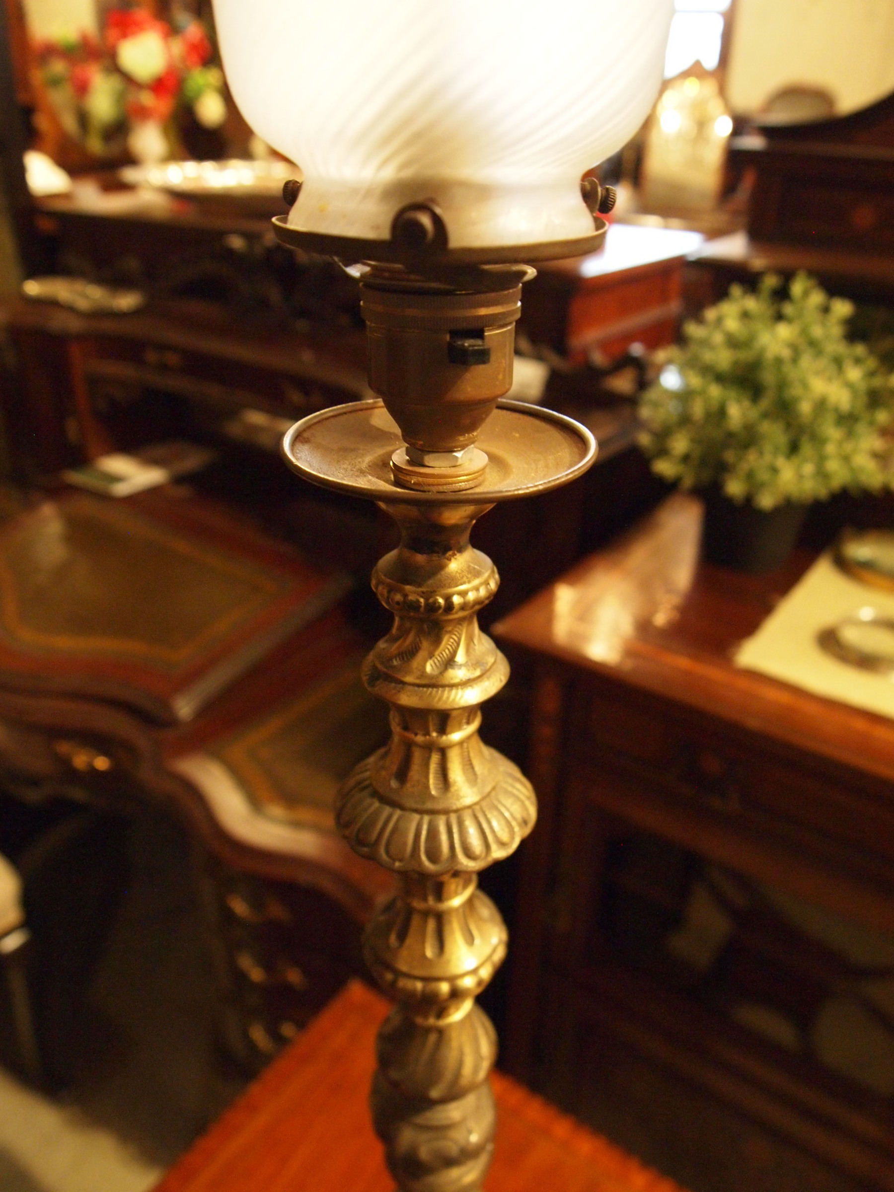 lamp300331f_04.JPG