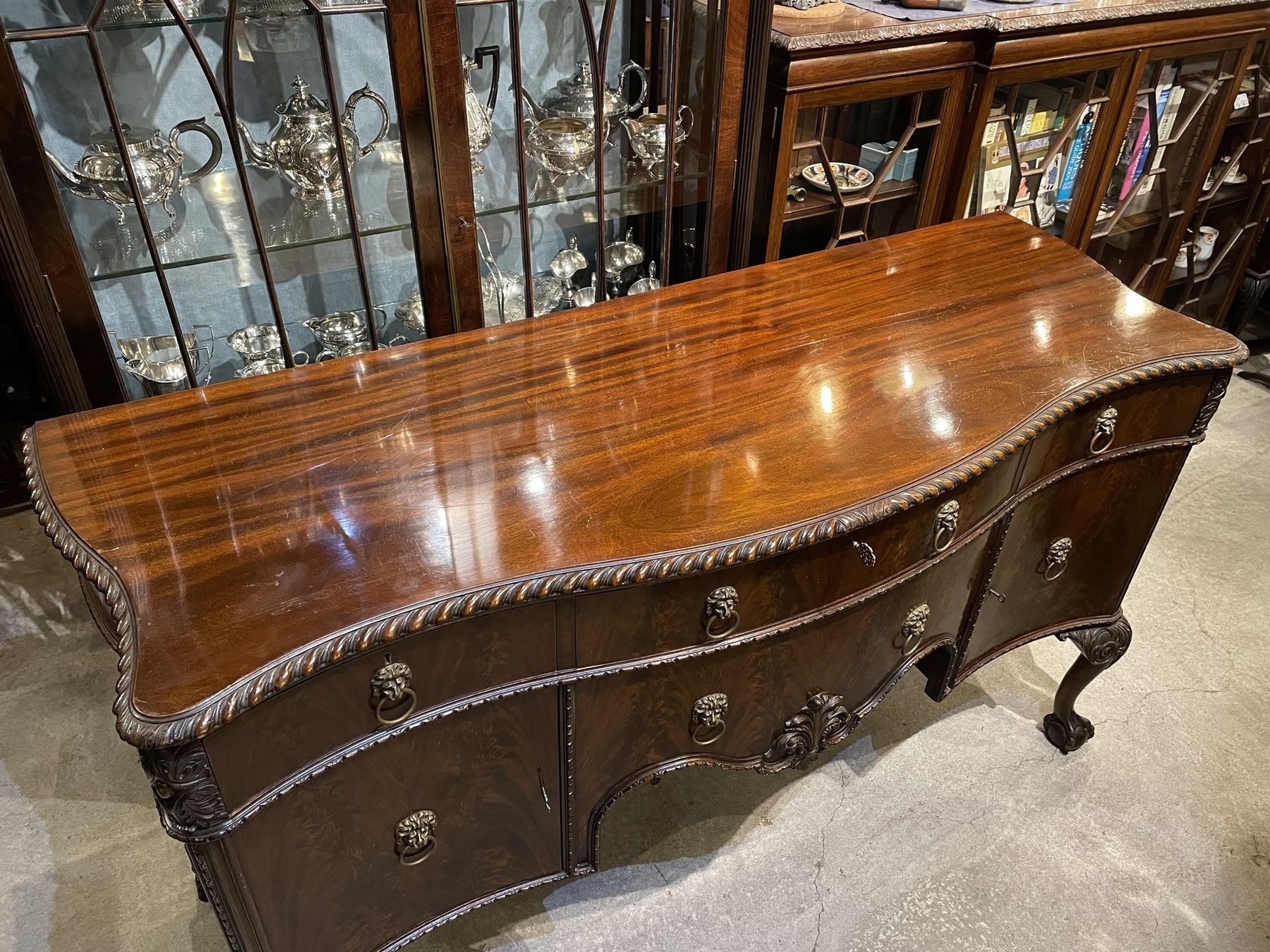 sideboard230526_02.JPG