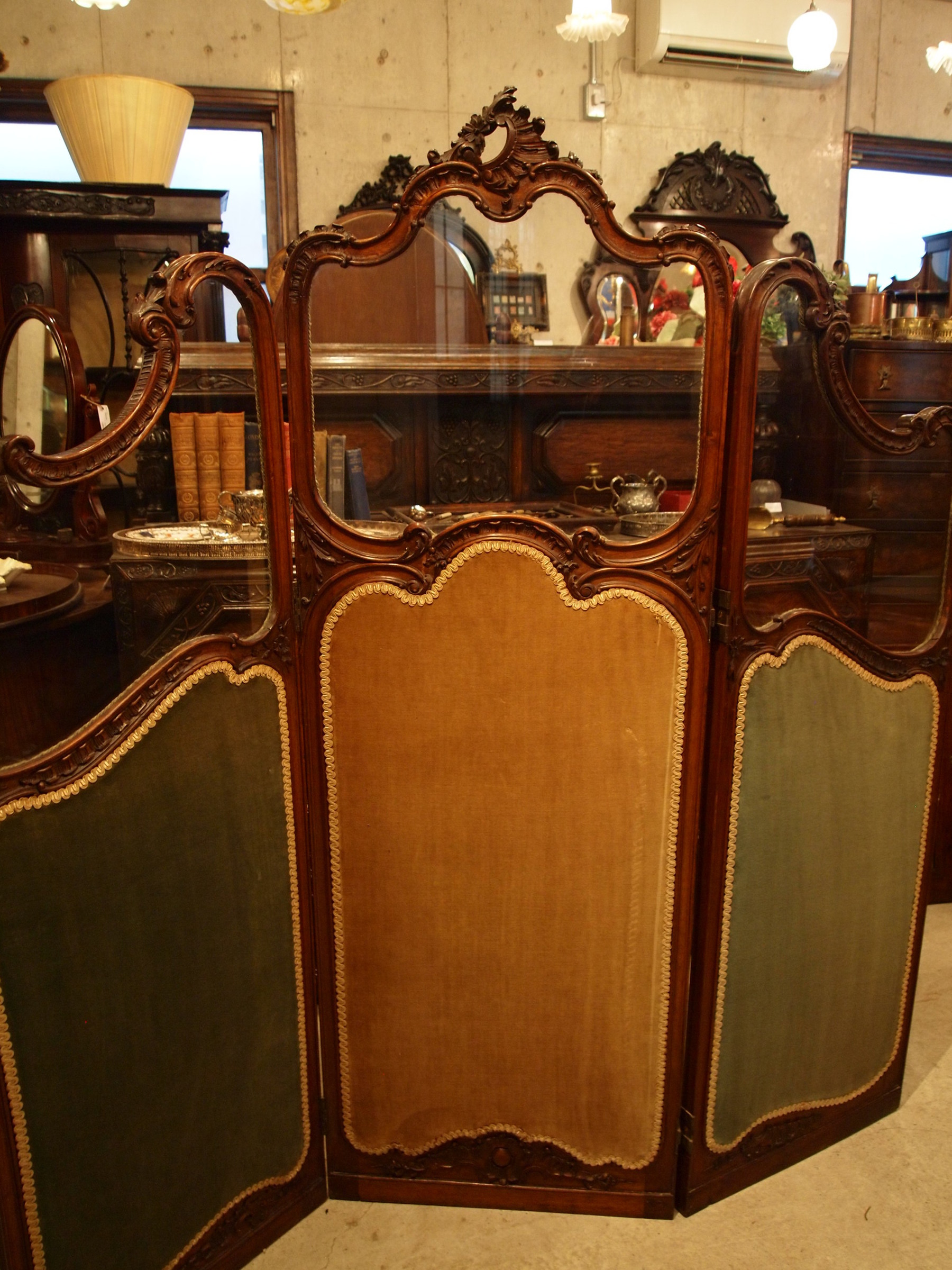 small280925_04.JPG