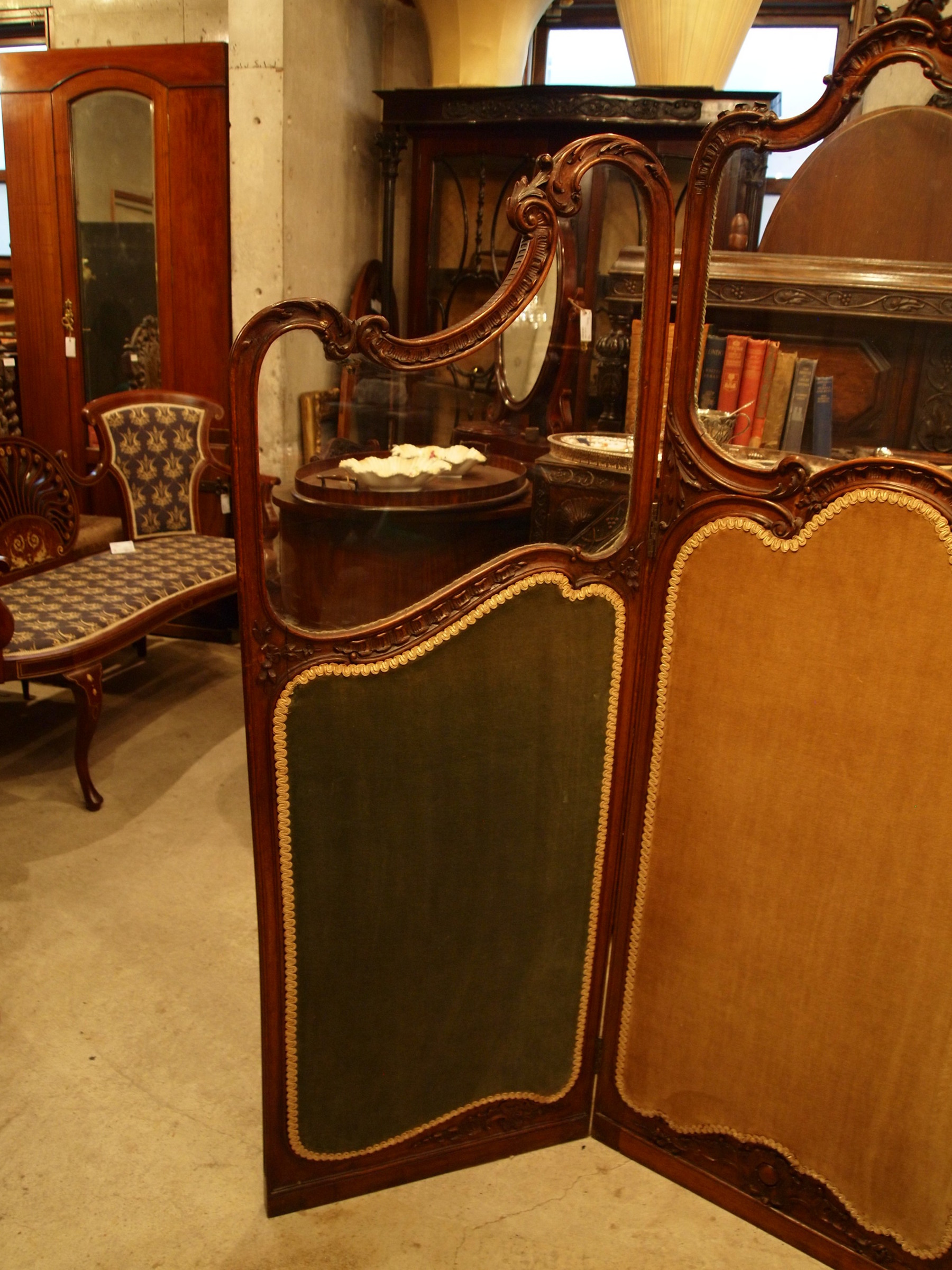 small280925_05.JPG