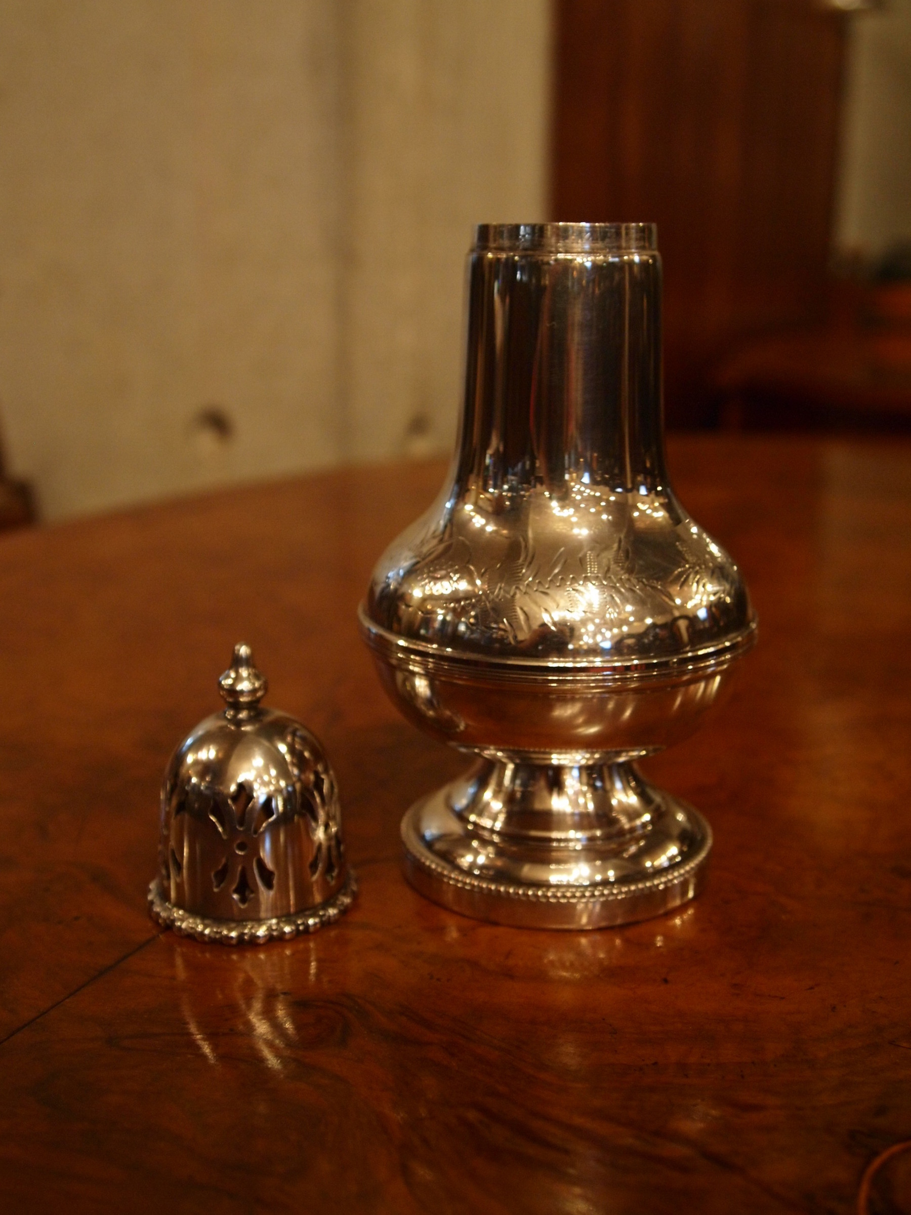 small290211a_05.JPG