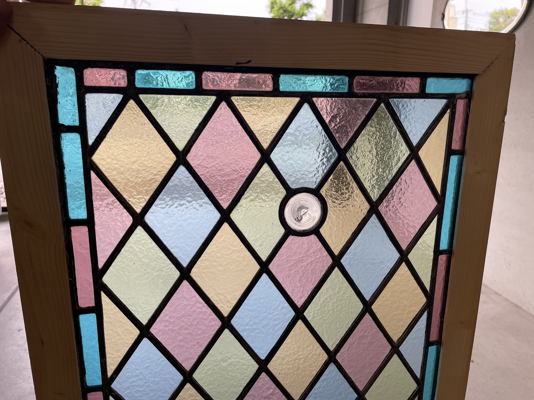 stained241101c_02.JPG