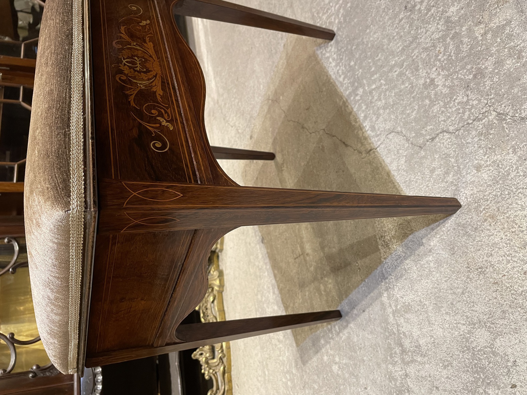 stool221023_05.JPG