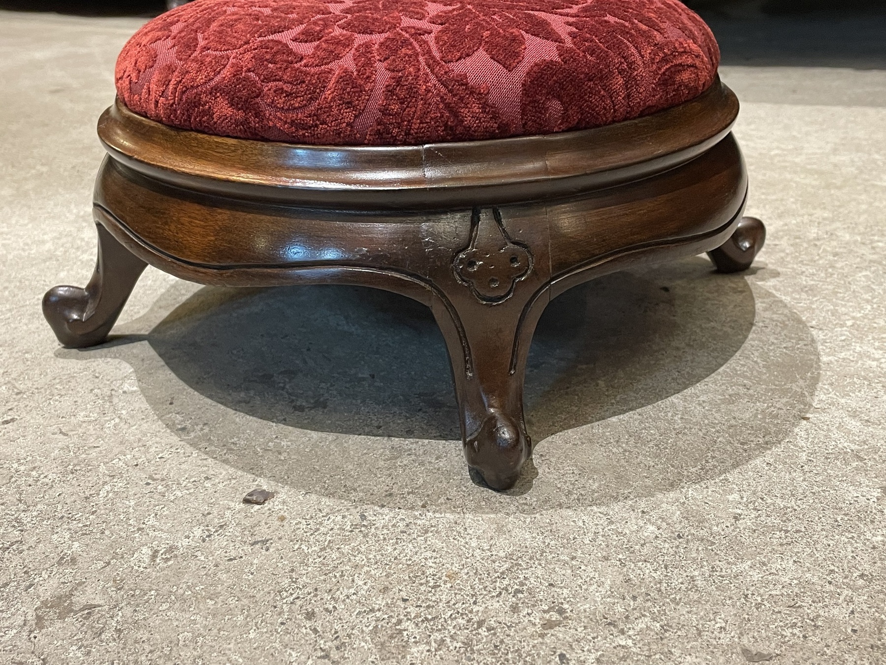 stool251003_04.JPG
