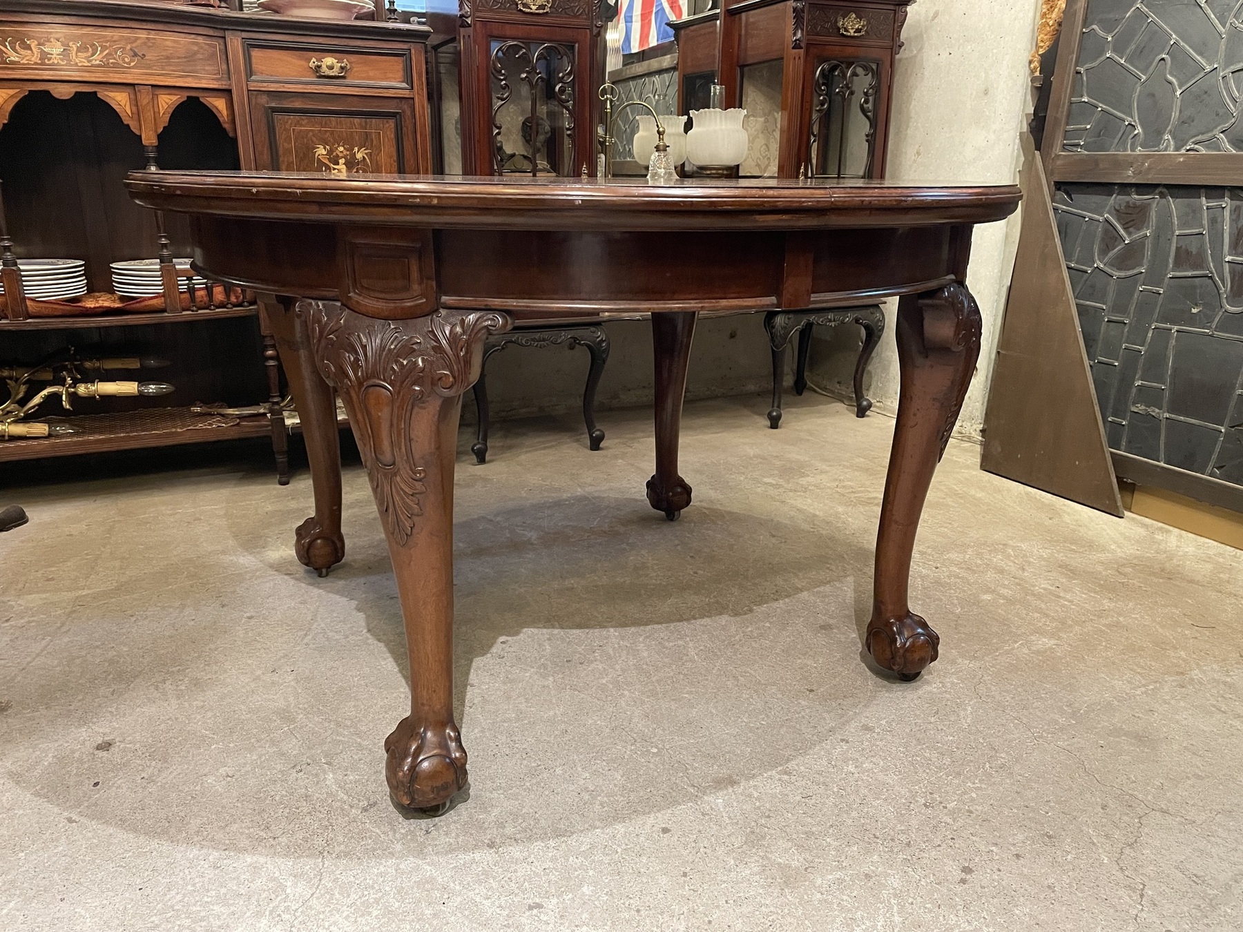 table251024_08.JPG