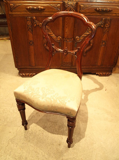 chair160226b_01.JPG