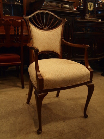 chair170616a_01.jpg