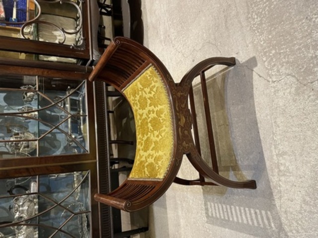 chair231203_01.jpg