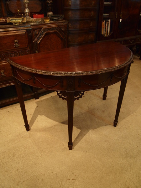 https://www.crair-antiques.com/info/images/20161014_01.JPG