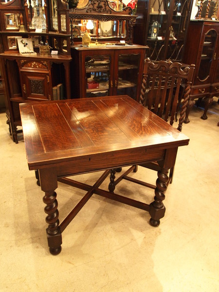 https://www.crair-antiques.com/info/images/2table150720_01.JPG