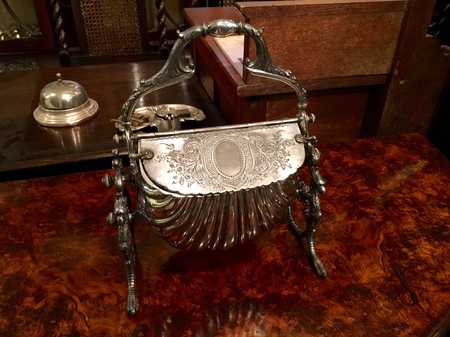 https://www.crair-antiques.com/info/images/Blog160429_11.jpg