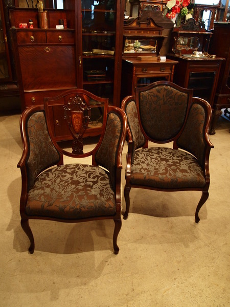 https://www.crair-antiques.com/info/images/Chair150411_01.JPG