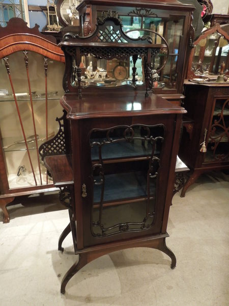https://www.crair-antiques.com/info/images/cabinet140906_01.JPG