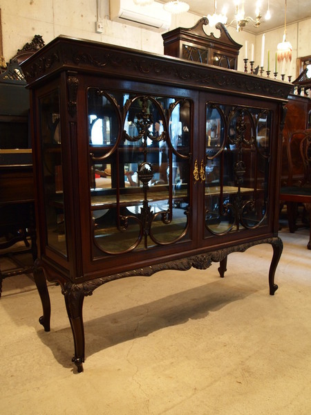 https://www.crair-antiques.com/info/images/cabinet151030_01.JPG