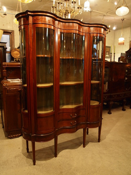 https://www.crair-antiques.com/info/images/cabinet160318_01.JPG