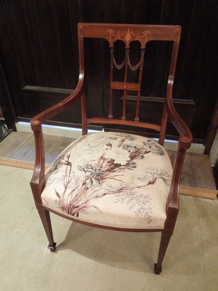 https://www.crair-antiques.com/info/images/chair140117b_01.JPG