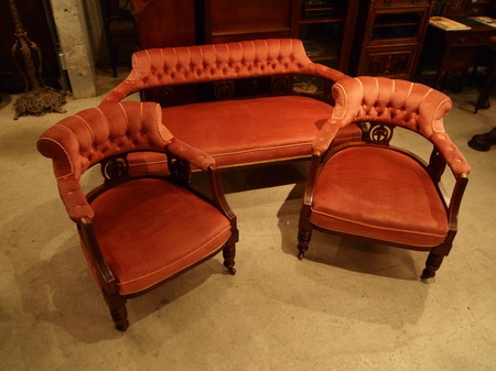 https://www.crair-antiques.com/info/images/chair150529_01.JPG