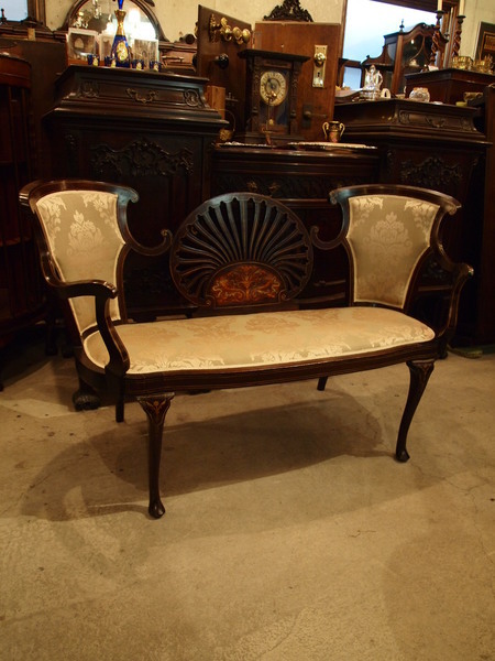 https://www.crair-antiques.com/info/images/chair180209b_01.jpg