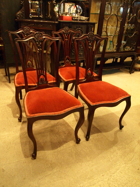 chair181221a_01.jpg