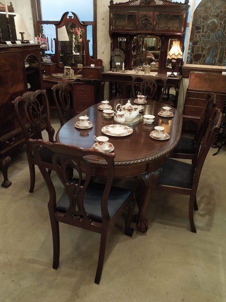 https://www.crair-antiques.com/info/images/dining140905_01.JPG