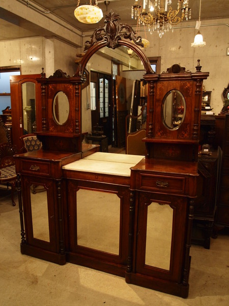 https://www.crair-antiques.com/info/images/info160925_01.JPG