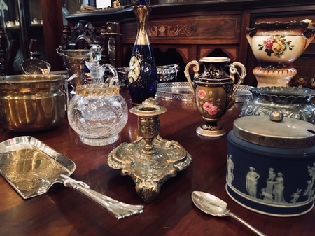 https://www.crair-antiques.com/info/images/info171209_02.jpg