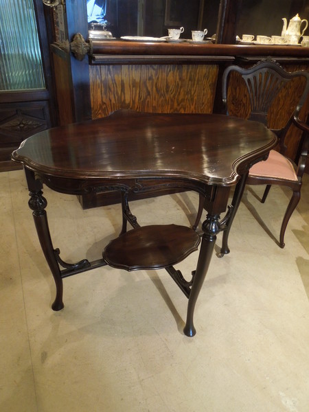 https://www.crair-antiques.com/info/images/table131117b_01.JPG