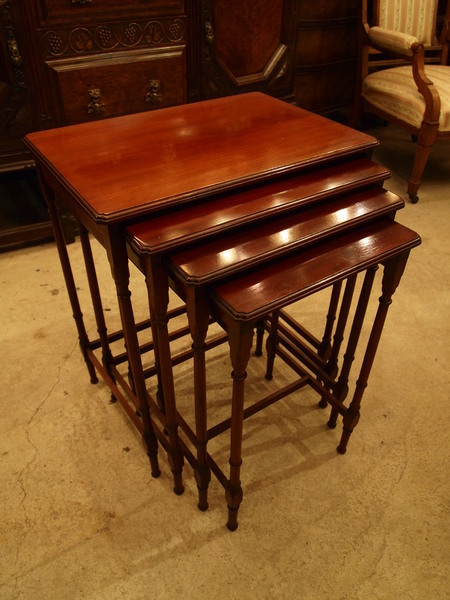 https://www.crair-antiques.com/info/images/table161204b_03.JPG