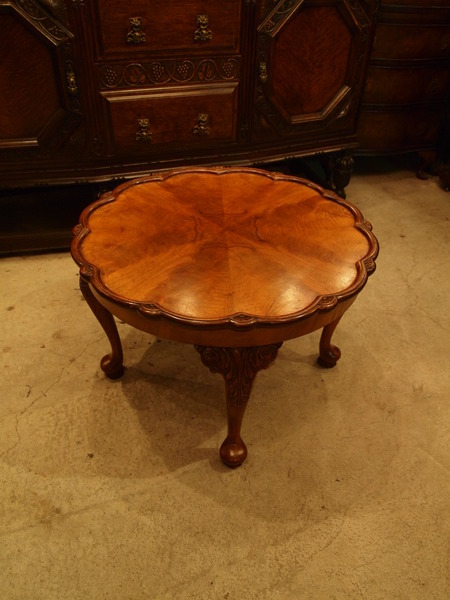 https://www.crair-antiques.com/info/images/table161223b_01.JPG