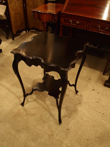 https://www.crair-antiques.com/info/images/table170915b_01.jpg