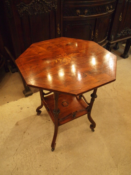 https://www.crair-antiques.com/info/images/table180414_01.jpg