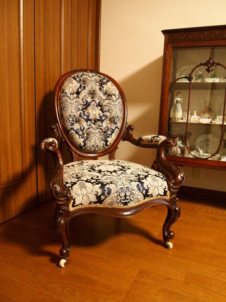 https://www.crair-antiques.com/works/images/works200911_01.JPG