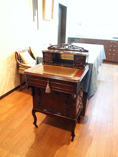 https://www.crair-antiques.com/works/images/works201003_03.JPG