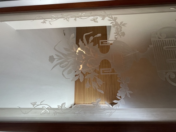 https://www.crair-antiques.com/works/images/works250711_02.JPG